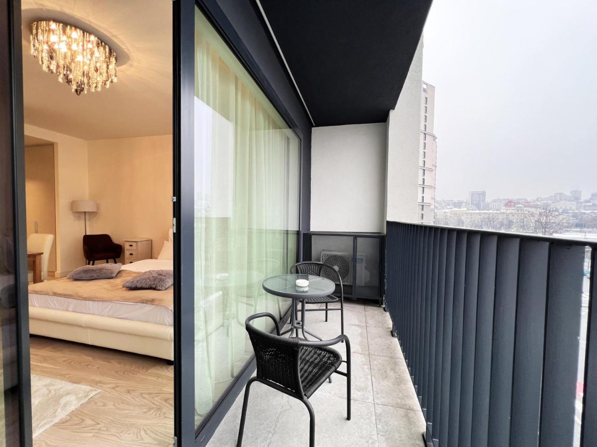 Waterfront Luxury Suites Belgrado Esterno foto