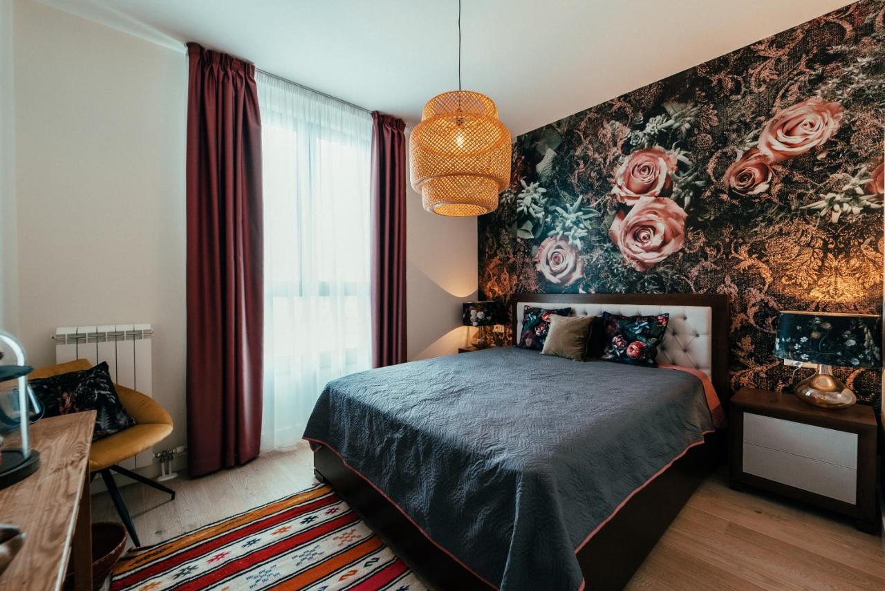 Waterfront Luxury Suites Belgrado Esterno foto