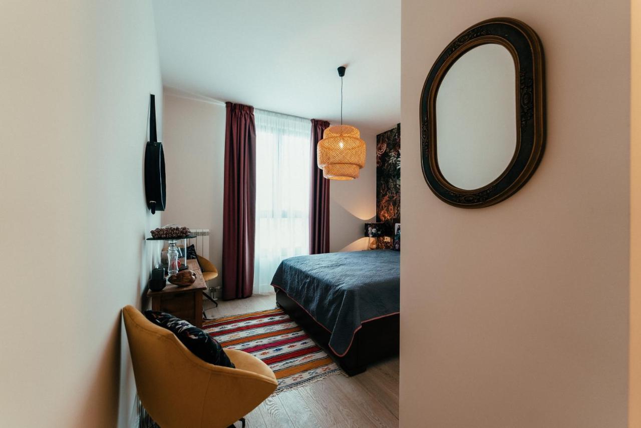 Waterfront Luxury Suites Belgrado Esterno foto