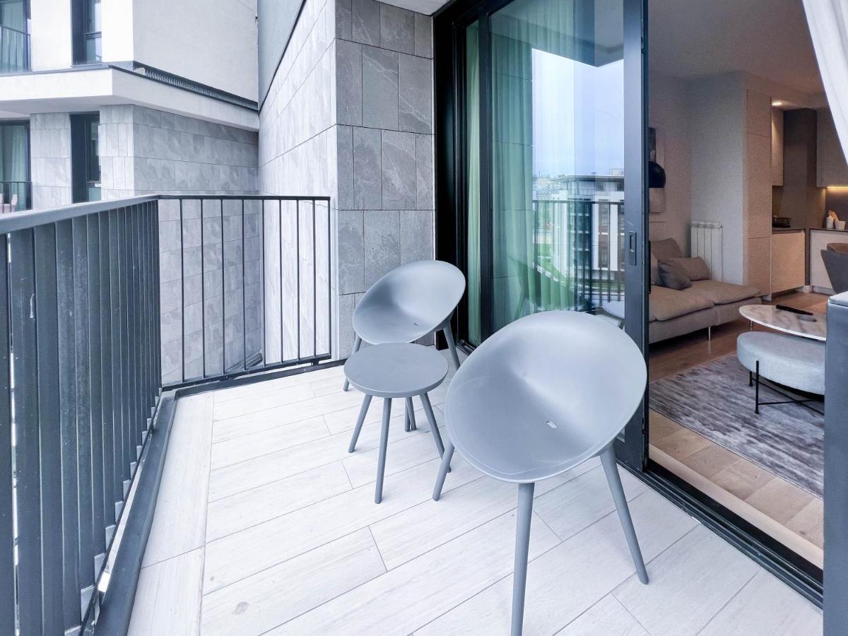 Waterfront Luxury Suites Belgrado Esterno foto