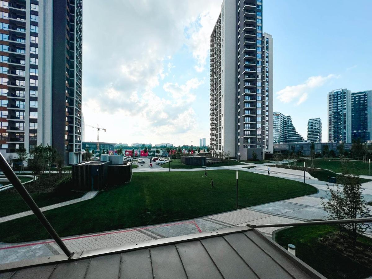 Waterfront Luxury Suites Belgrado Esterno foto
