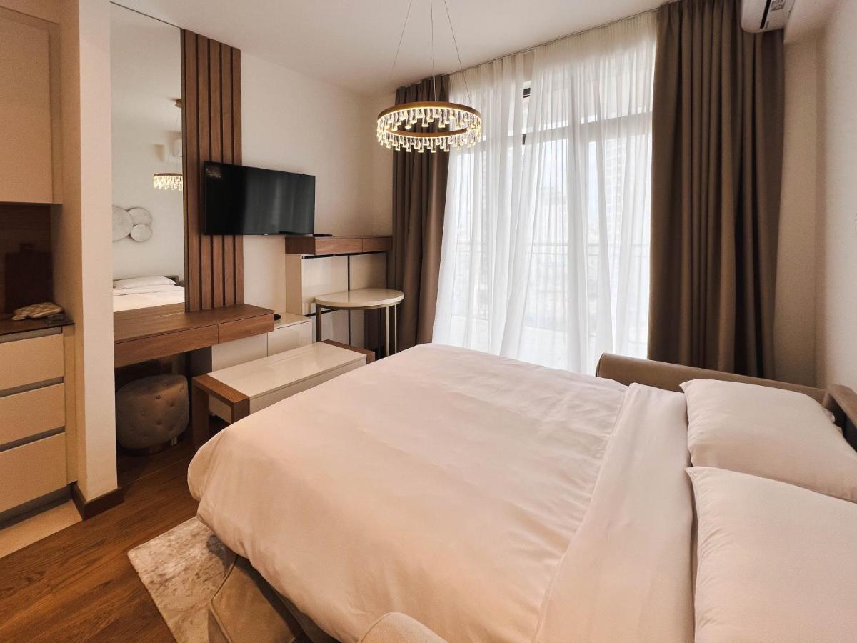 Waterfront Luxury Suites Belgrado Esterno foto