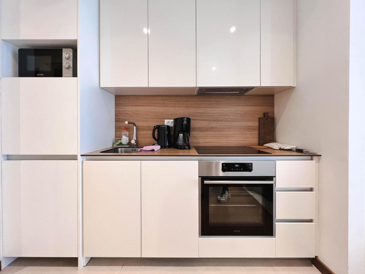Waterfront Luxury Suites Belgrado Esterno foto