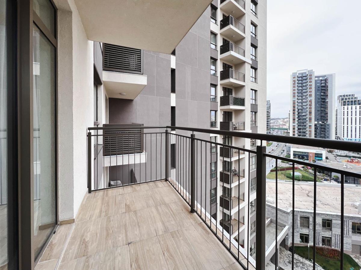 Waterfront Luxury Suites Belgrado Esterno foto